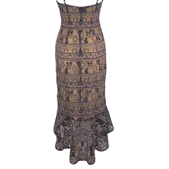 Elliatt Embroidered Floral MIDI Dress - Picture 8 of 11